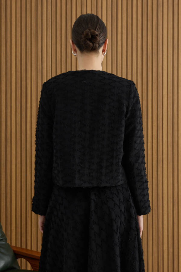 Siyah Püskül Yüzeyli Viscon Kısa Ceket - 6