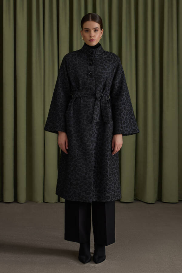 Siyah Dokulu Özel Kumaş Trençkot - Aker (1)