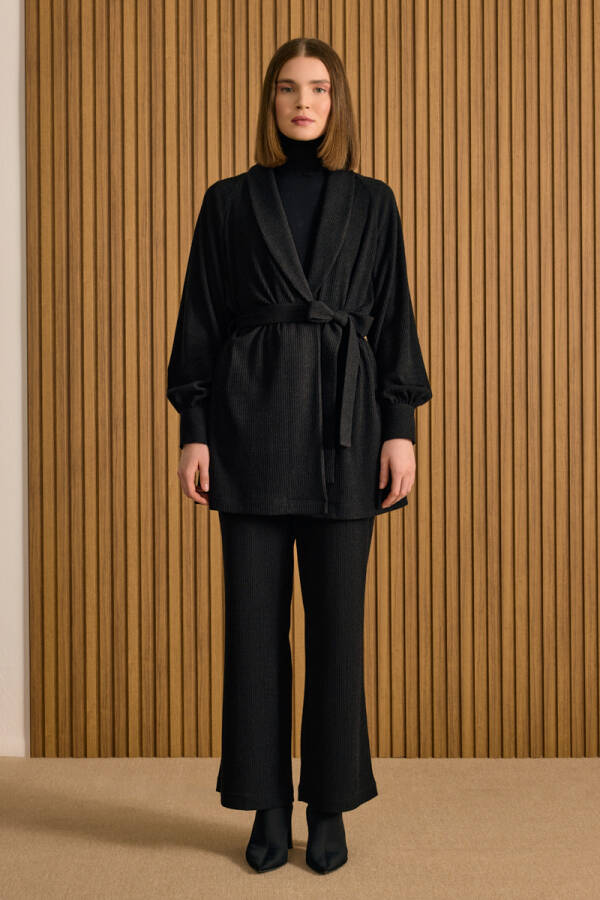 Siyah Şal Yaka Seyyar Kuşaklı Örme Hırka - 3