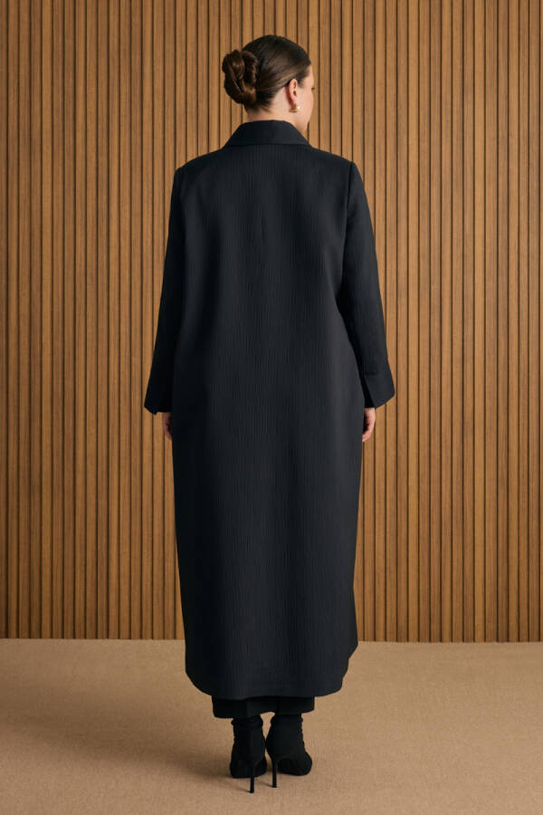 Siyah Seyyar Broş Detaylı Pardösü - 6