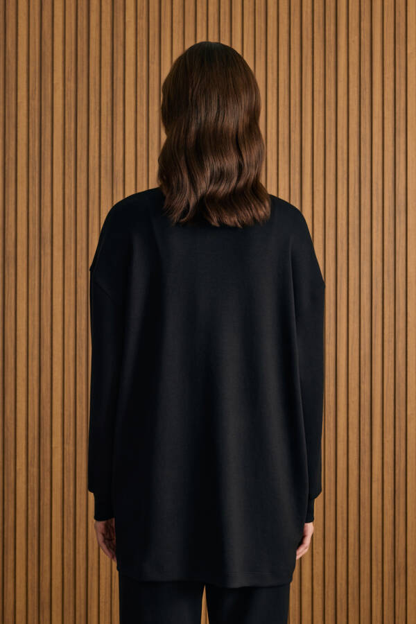 Siyah Yakası Fermuarlı Sweatshirt - 6