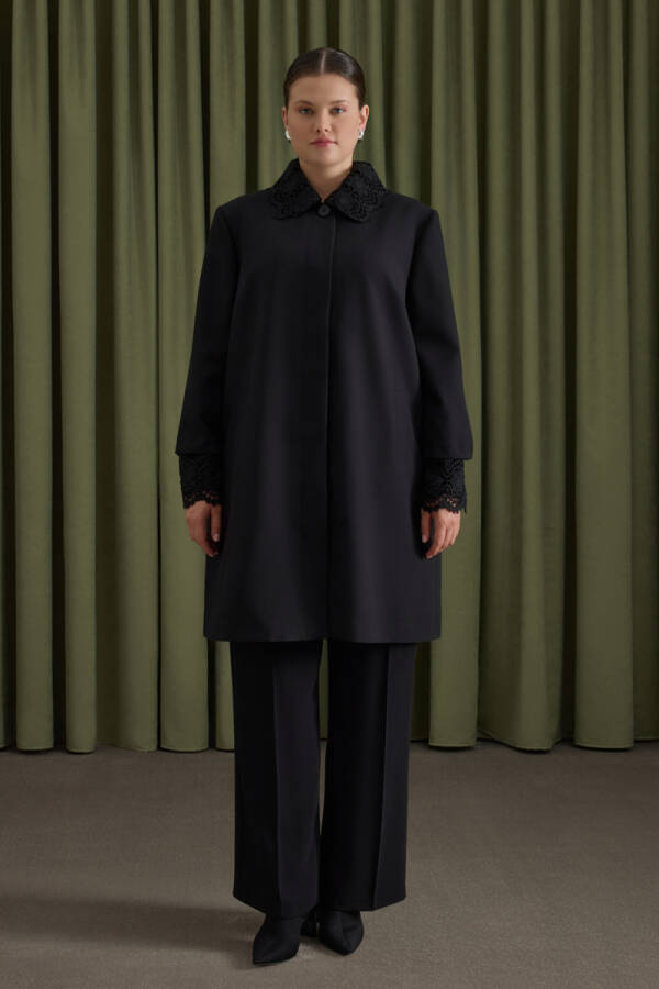 Siyah Yakası Ve Kolları Çıkarılabilir Dantelli Kap - 3