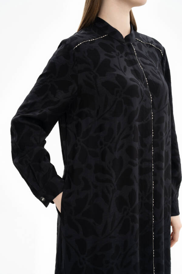 Siyah Zincir Detaylı Ferace - 4