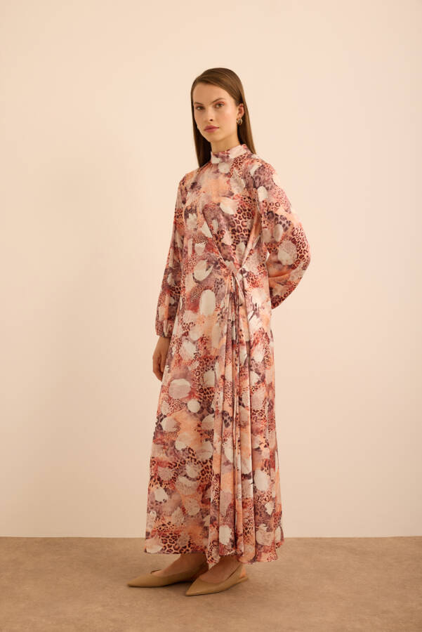 Somon Desenli Beli Bağlama Detaylı Elbise - 3