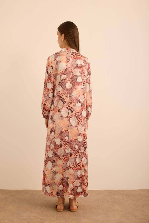 Somon Desenli Beli Bağlama Detaylı Elbise - 7