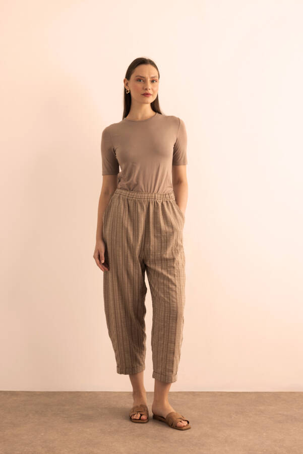 Sütlü Kahve Dokusu Çizgili Cotton İçerikli Pantolon - Aker (1)