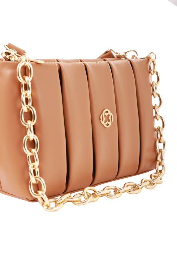 Taba CNT20010 ŞERİTLİ KOL ÇANTASI - Aker (1)