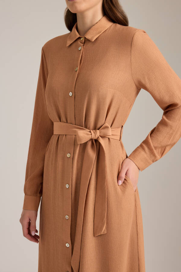 Tarçın Beli Kuşaklı Gömlek Elbise - 3