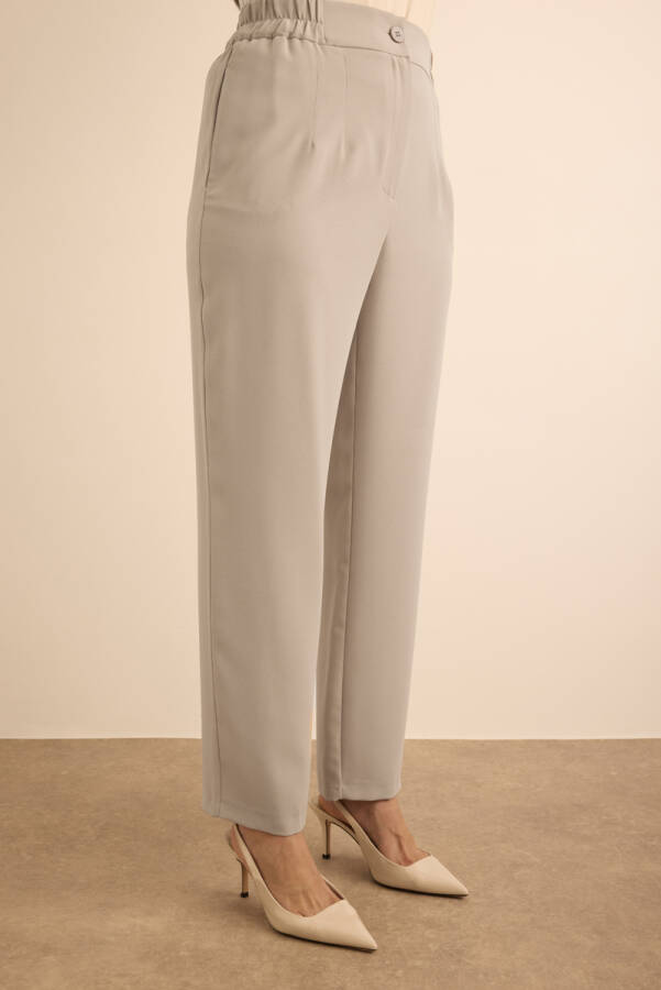 Taş Beli Lastik Detaylı Krep Pantolon - 3