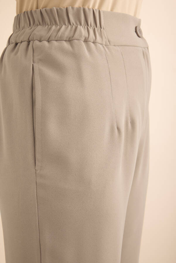 Taş Beli Lastik Detaylı Krep Pantolon - 5