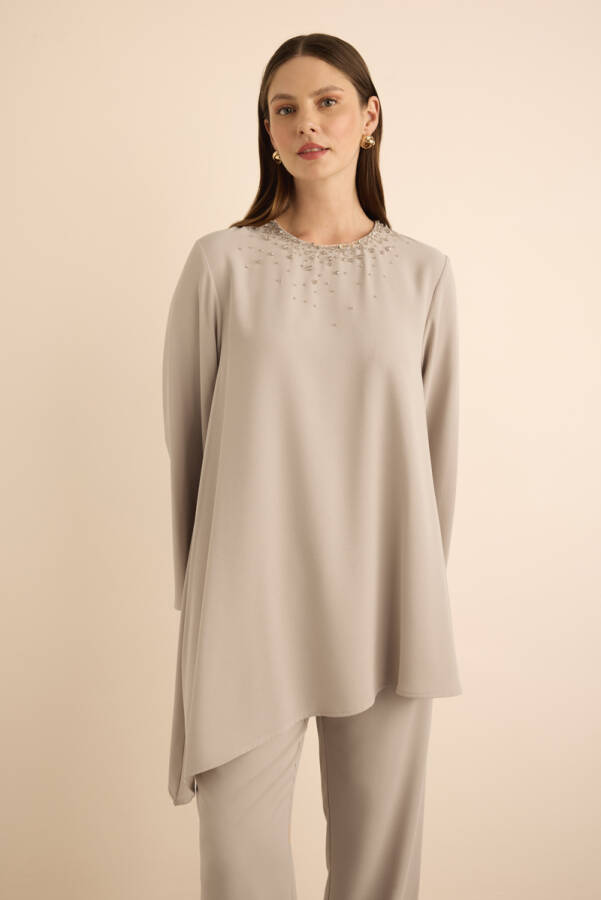 Taş Yakası Boncuk İşlemeli Asimetrik Tunik - 4