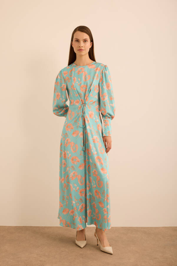 Turkuaz Çiçek Desenli Beli Bağlama Detaylı Elbise - 3