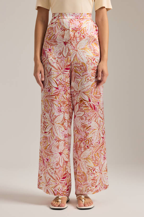 Turuncu Desenli Arka Beli Lastik Detaylı İpek Pantolon - 2