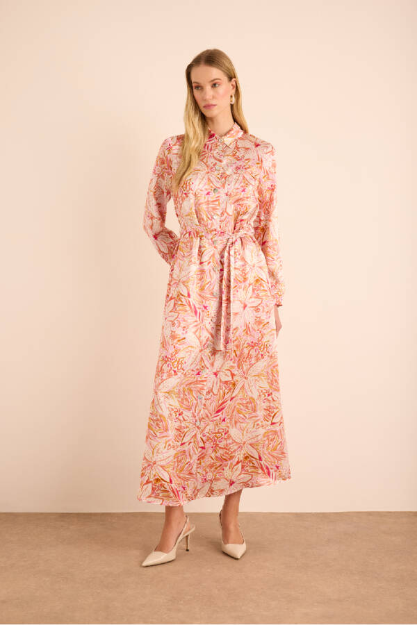 Turuncu Desenli Seyyar Kuşaklı İpek Gömlek Elbise - 7