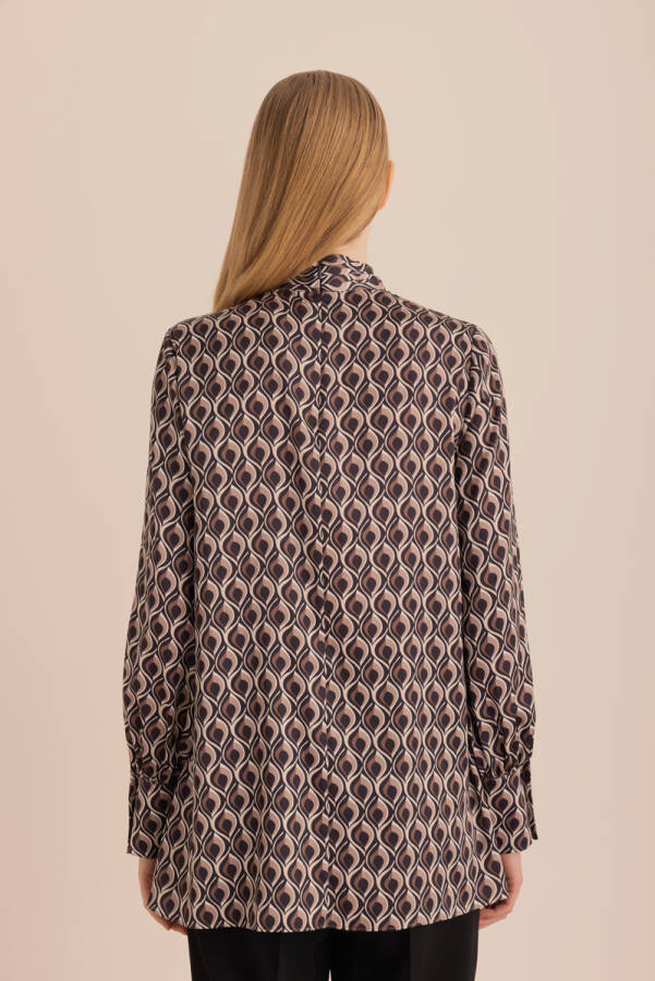 Vizon Desenli Yakası Bağlama Detaylı Tunik - 7