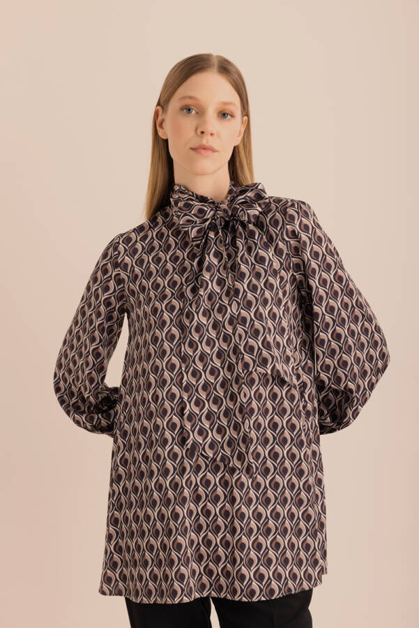Vizon Desenli Yakası Bağlama Detaylı Tunik - 2