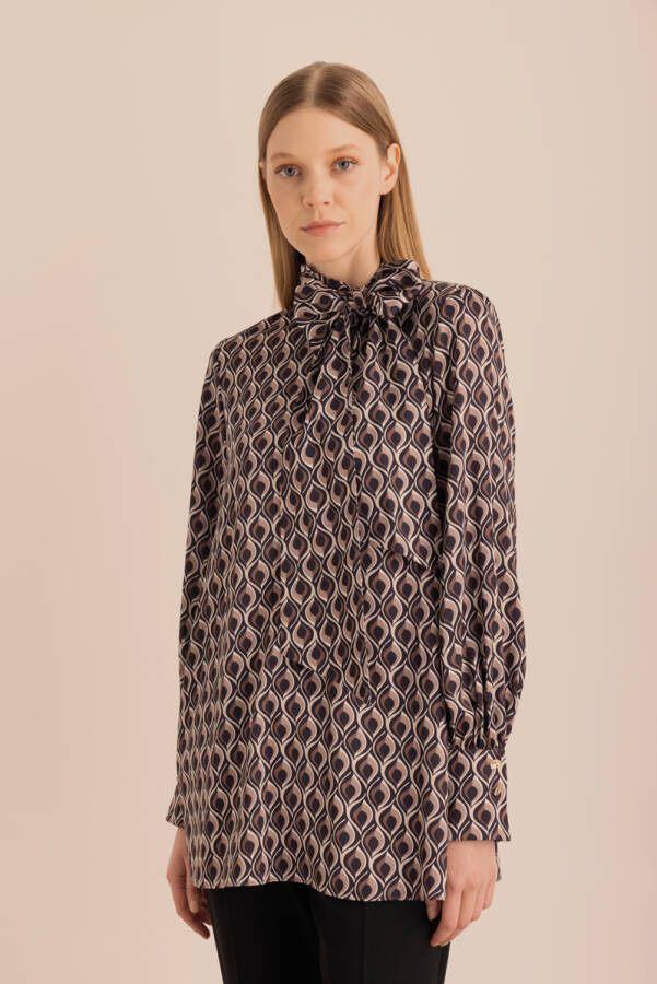 Vizon Desenli Yakası Bağlama Detaylı Tunik - 5