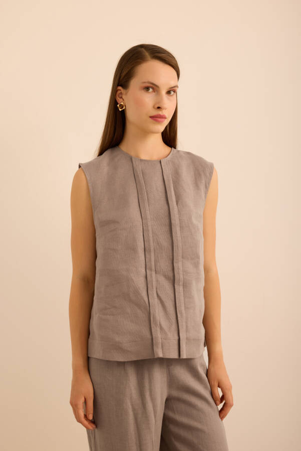 Vizon Önü Kup Detaylı Kolsuz Keten Bluz - 5