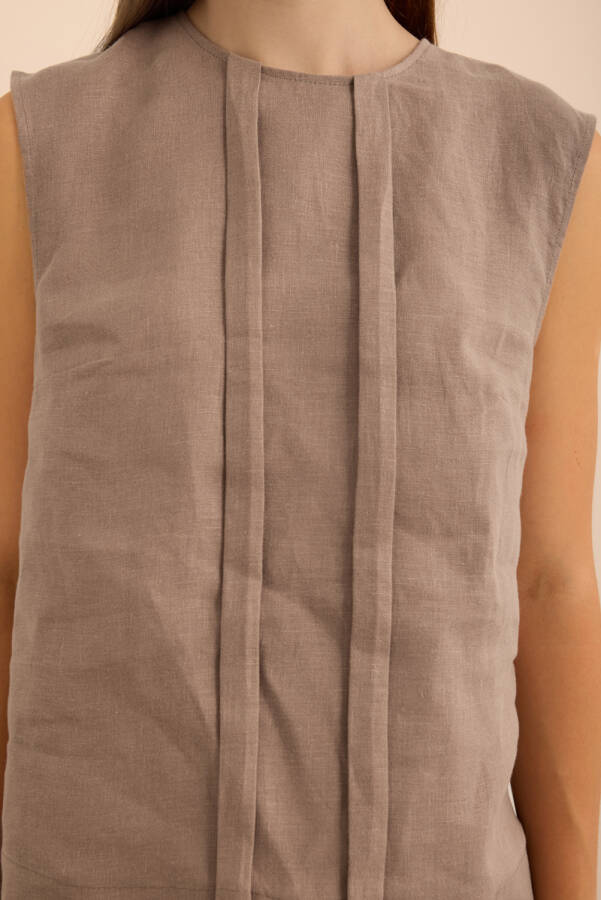 Vizon Önü Kup Detaylı Kolsuz Keten Bluz - 6