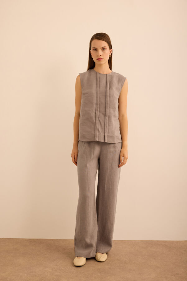 Vizon Önü Kup Detaylı Kolsuz Keten Bluz - Aker