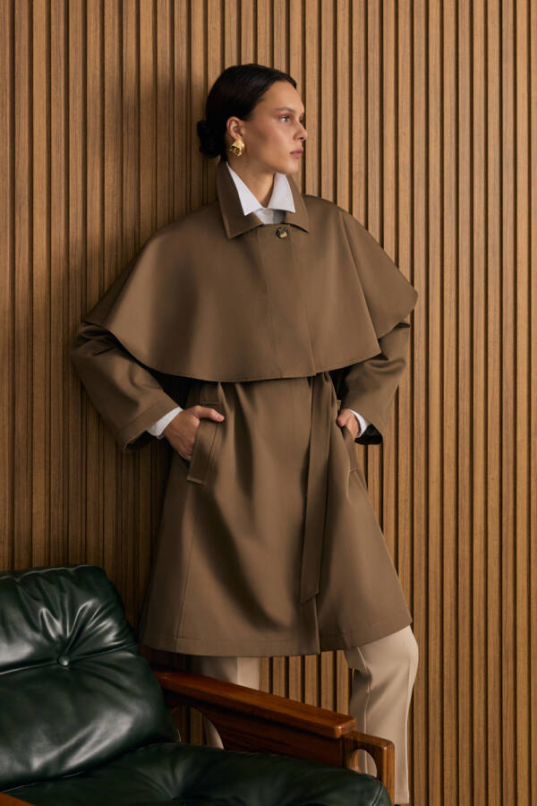 Vizon Seyyar Rüzgarlık Detaylı Su İtici Yağmurluk - Aker