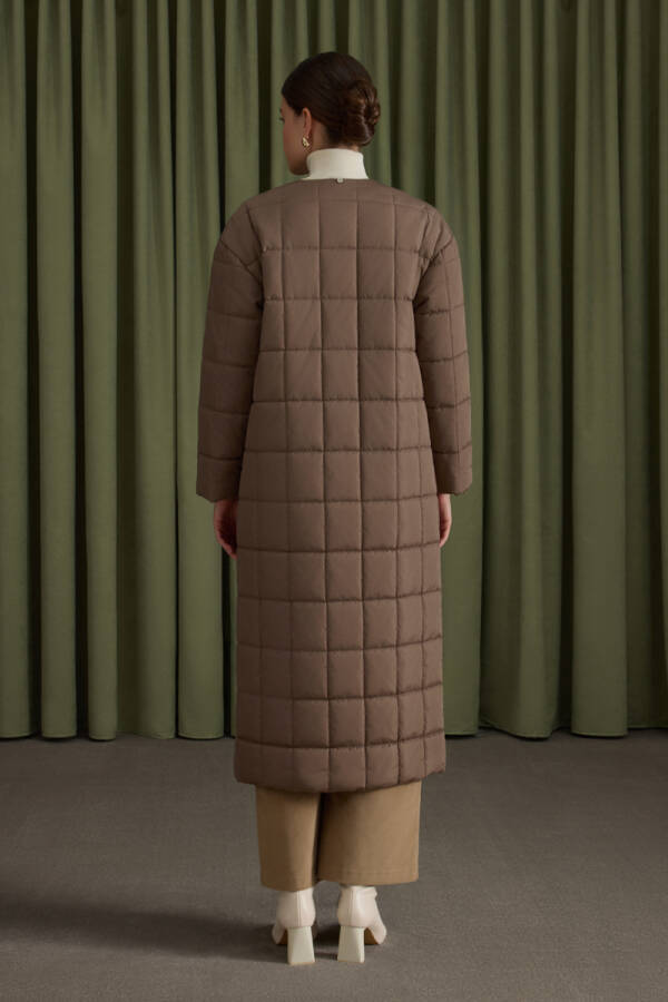 Vizon Seyyar Şal Detaylı Kapitone Mont - 5