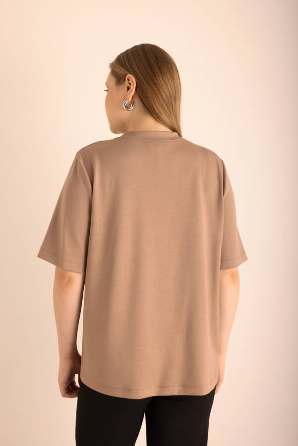 Vizon Yakası İşlemeli Örme Kısa Kollu Bluz - 7