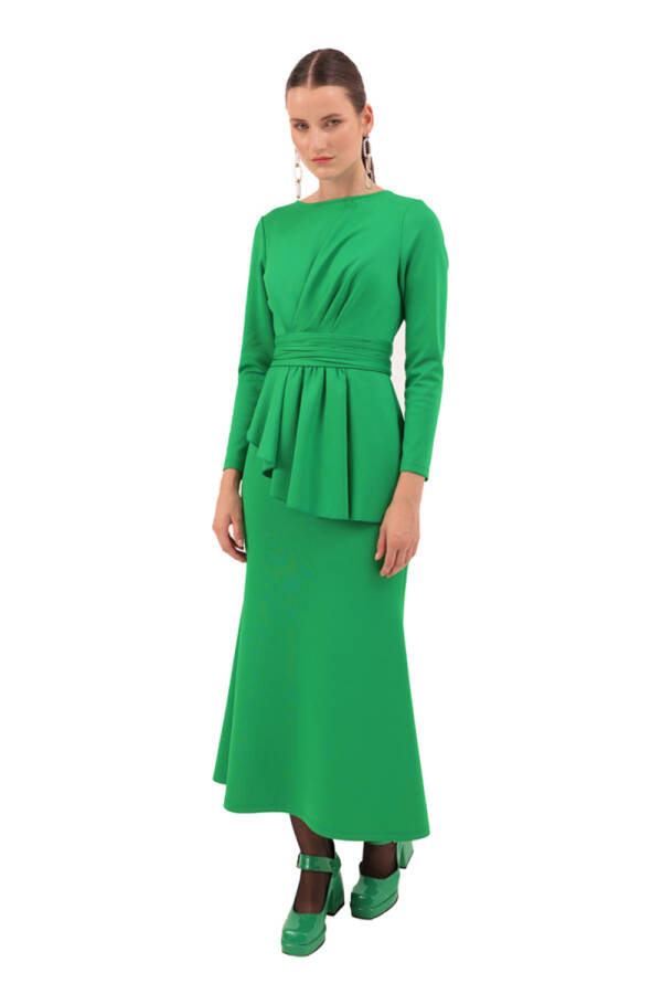 Yeşil Önü Detaylı Örme Şık Elbise - 1