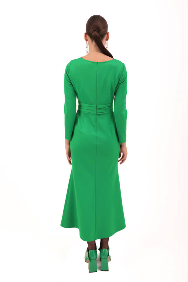 Yeşil Önü Detaylı Örme Şık Elbise - 6