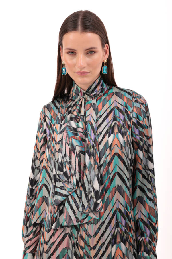 Yeşil Bağlama Detaylı Tunik - 5