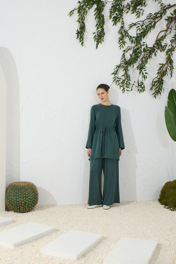 Yeşil Beli Ayarlanabilir Lastik Detaylı Tunik - 1