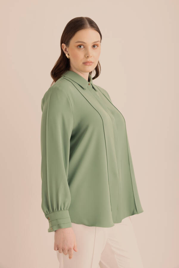 Yeşil Detaylı Düğmeli Gömlek - 2