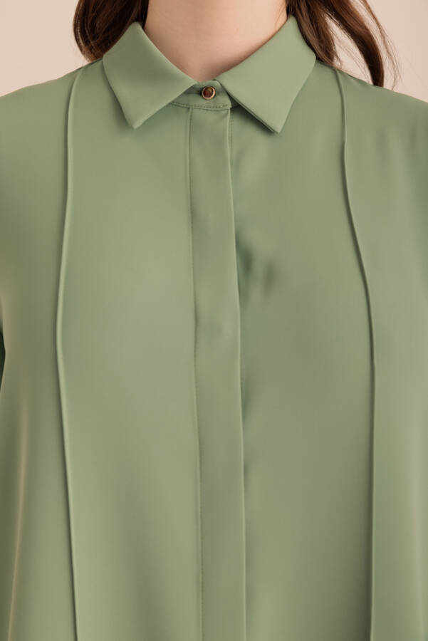 Yeşil Detaylı Düğmeli Gömlek - 3
