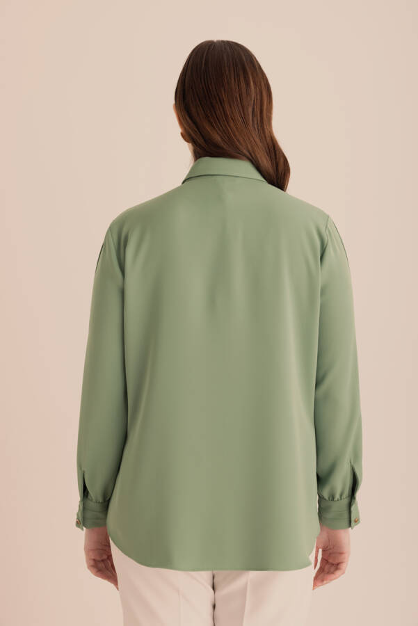 Yeşil Detaylı Düğmeli Gömlek - 6