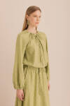 Yeşil Kumaşı Püskül Detaylı Büzgülü Bluz - 5