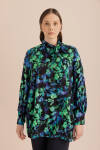 Yeşil Yakası Fular Detaylı Desenli Bluz - 4